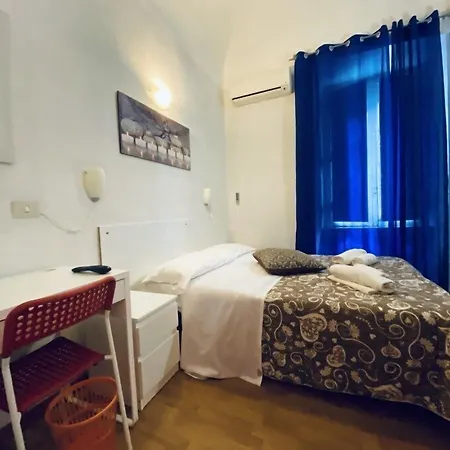 ホステル Freedom Traveller ローマ