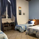 Freedom Traveller Hostel *