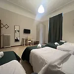 Freedom Traveller Hostel *