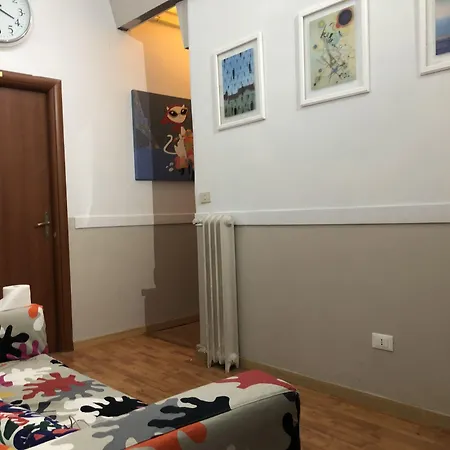 Freedom Traveller Хостел *