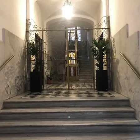 Freedom Traveller Хостел