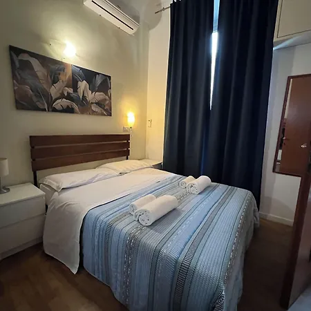 Hostel Freedom Traveller Rome