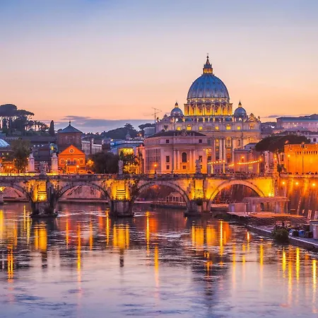 Хостел Freedom Traveller *