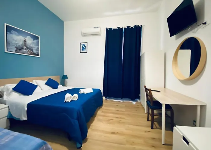 Freedom Traveller Hostel *