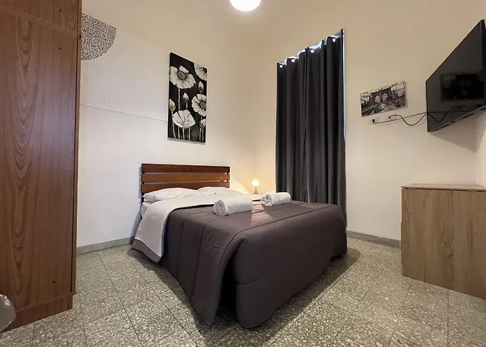 Freedom Traveller Hostel