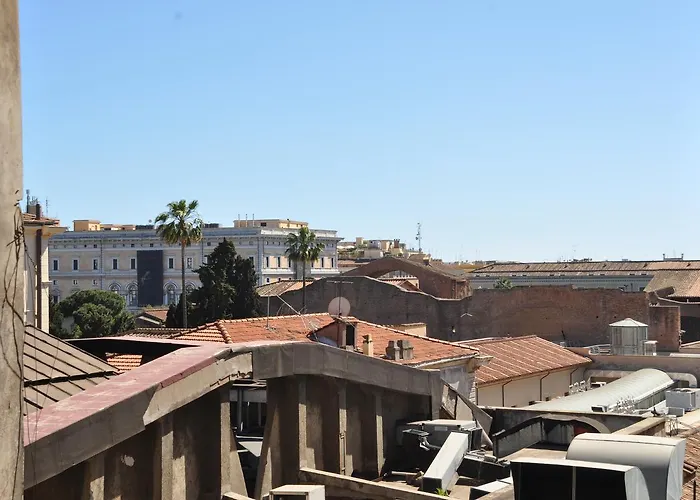 Freedom Traveller Hostel *