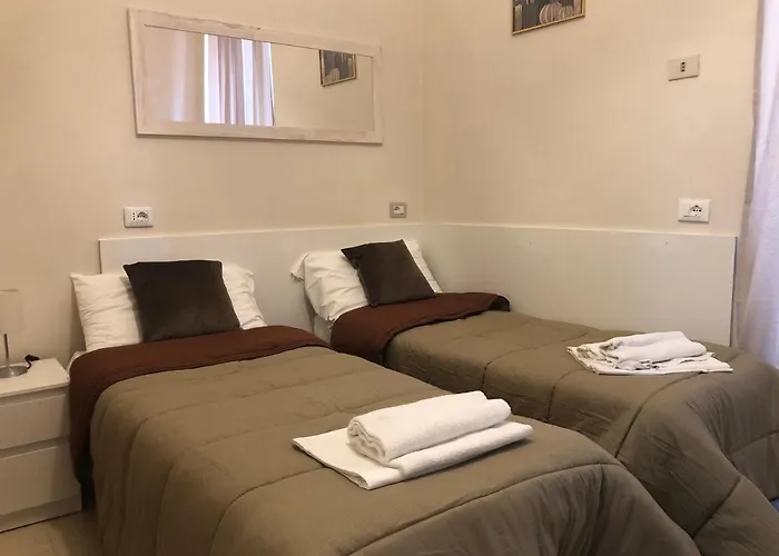 Freedom Traveller Hostel *