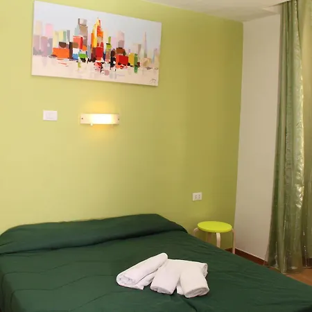 Freedom Traveller Hostal