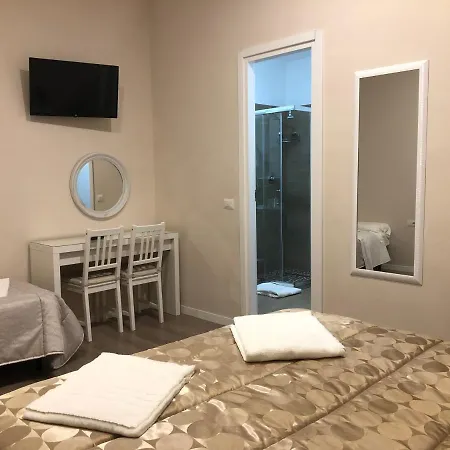 Freedom Traveller Hostal